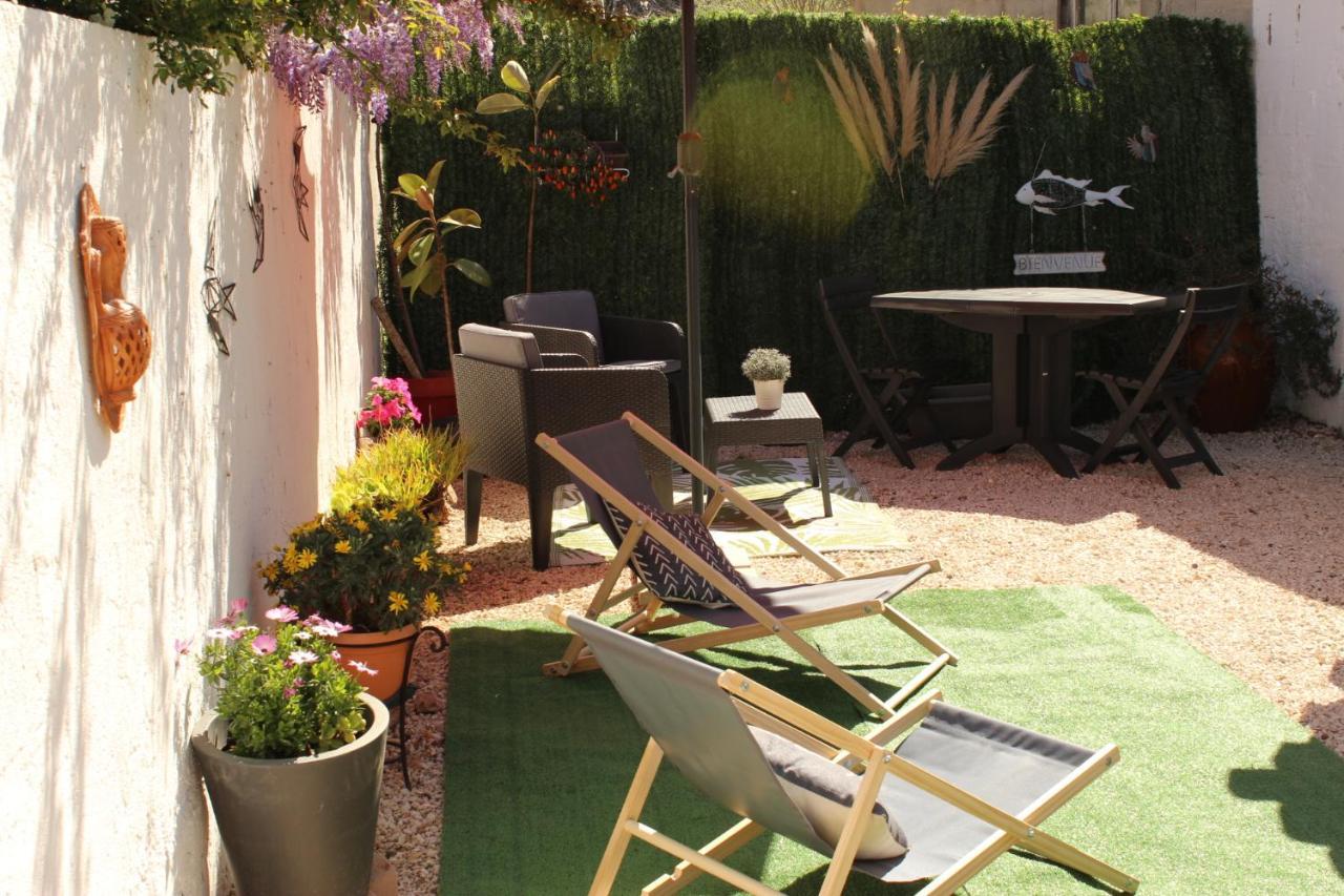 Studio Avec Jardin Et Parking Prives Bormes-les-Mimosas Zewnętrze zdjęcie